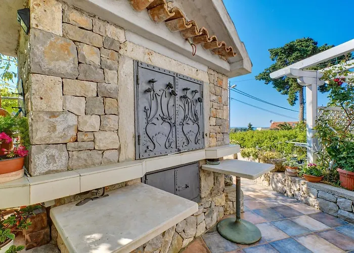 Neno - Terrace & Parking Apartament Veli Lošinj