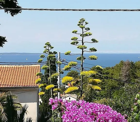 Neno - Terrace & Parking Apartament Veli Lošinj