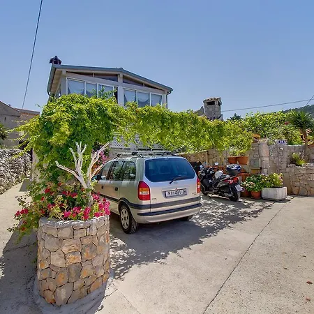 Apartman Neno - Terrace & Parking Veli Lošinj