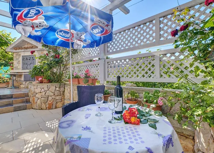 Neno - Terrace & Parking Appartement *