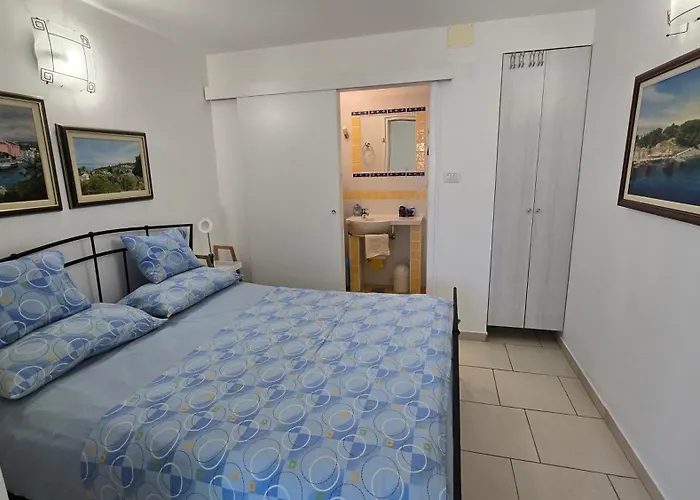 Neno - Terrace & Parking Appartement